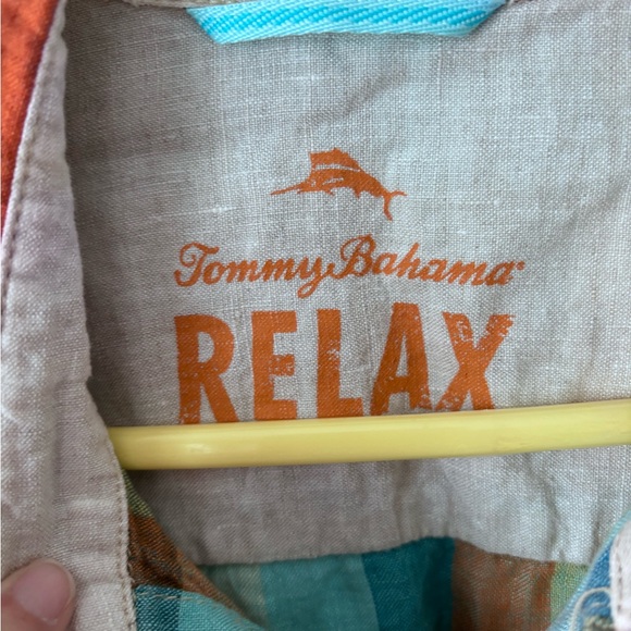 Men’s Tommy Bahama Short Sleeve Button Front Plaid 100%Linen Shirt Small - Picture 2 of 14